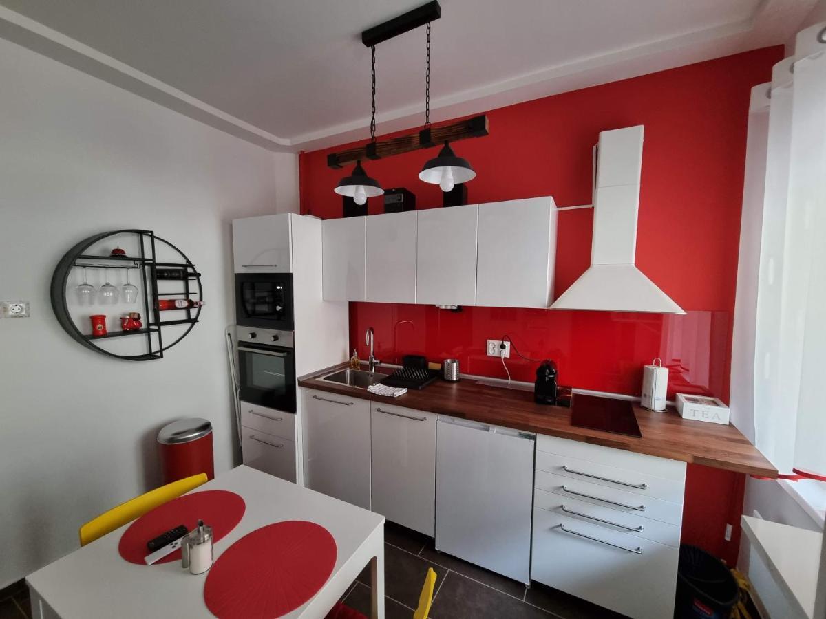 Apartmán Flora Apartman Segedín Exteriér fotografie