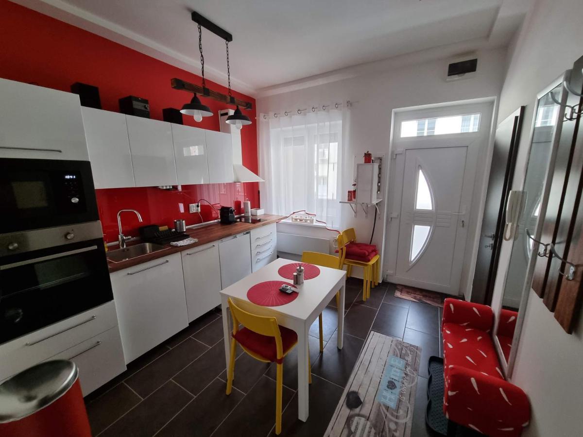 Apartmán Flora Apartman Segedín Exteriér fotografie